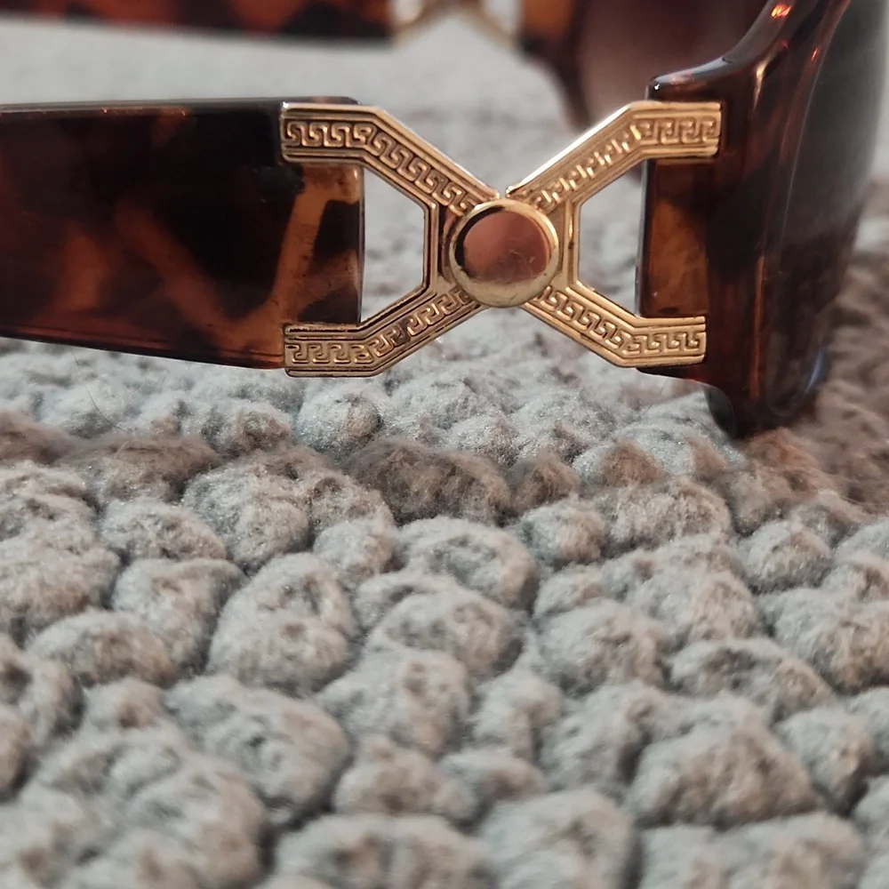 Women's Tortoiseshell Sunglasses